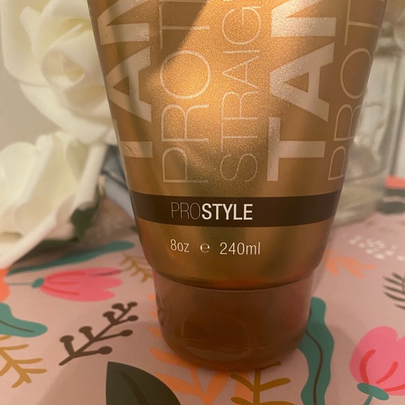 FREE ADD ON Brazillian Blowout Açaí straightening balm - Picture 8 of 8